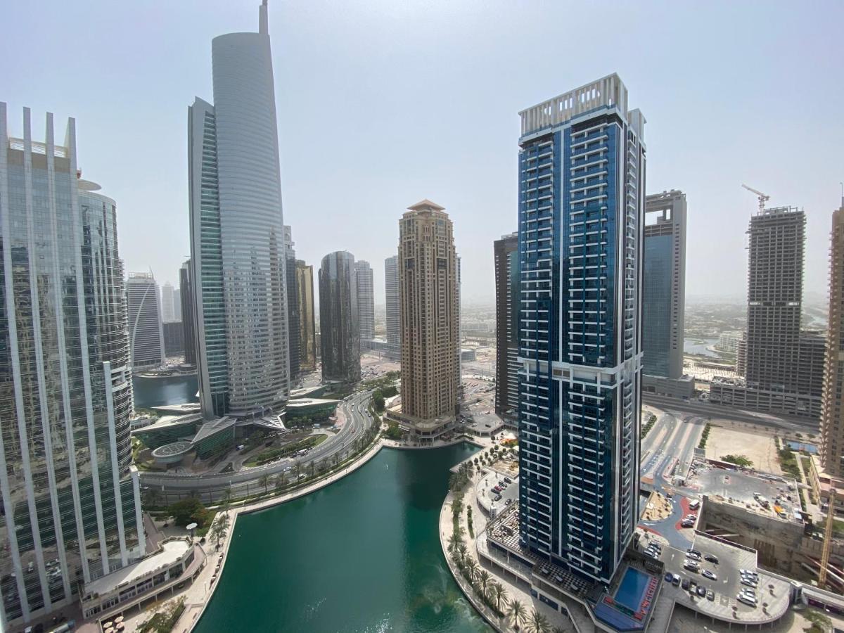 One Bedroom Apartment With Pool & Gym Near Marina Dubai Exterior photo